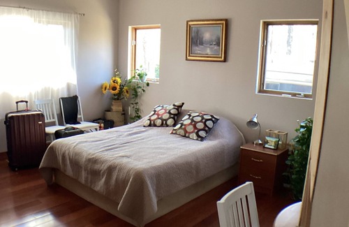 Montague Villa | VILLA ON TOP OF THE MOUNTAIN ON BORDER OF NJ/NY/PA STATE’S. Next to State Park