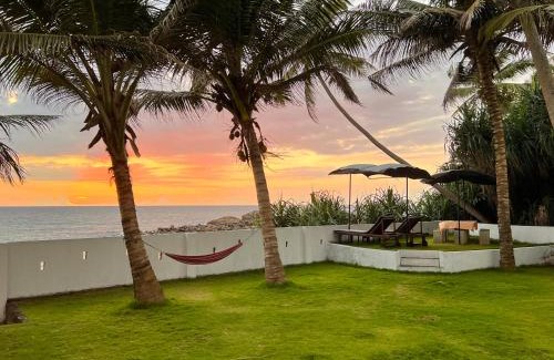 Dodanduwa House | Villa One64 Beach Front - Apartments