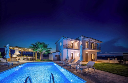Kalpaki Villa | Villa Orchard - Four Bedroom Villa, Sleeps 9