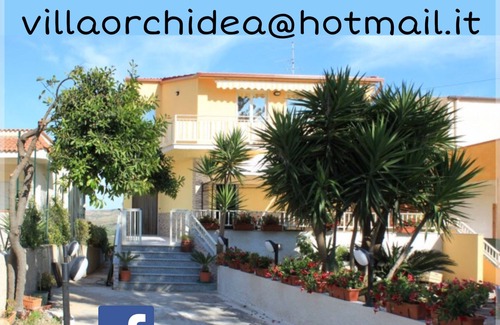 Borgo Bonsignore Villa | Villa Orchidea + Garden + parking and motorcycle parking + all the comforts