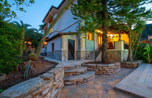 Marmaris City Center Villa | Villa Otantik Marmaris Daily Weekly Rentals