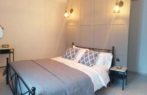 Otivar Hotel | Villa Otivar - Rio Verde