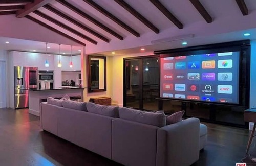 Hollywood Hills Villa | Villa Outpost in the Hollywood Hills.
