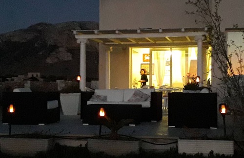 Favignana Villa | Villa overlooking the sea and Marettimo