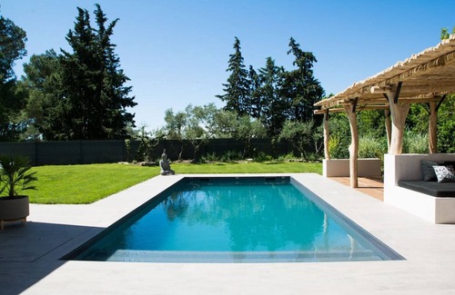 Sommieres Villa | Villa Paillote - Contemporary Villa with pool in Sommieres village