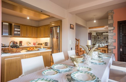 Selianitika Villa | Villa Panorama with Sea View and common Swimming Pool