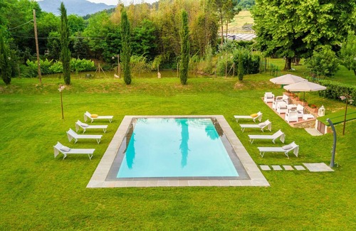 Capannori Villa | Villa Papari, Smart Convenient Farmhouse on the Lucca Hills
