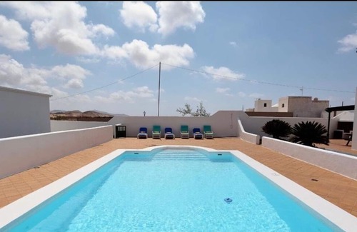 Soo House | Villa Paraíso, magnificent retreat for groups and families