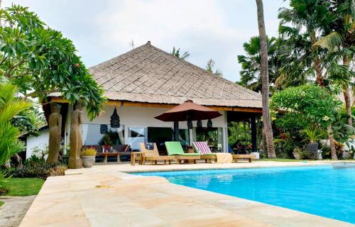 Dencarik Villa | Villa Paradise Lovina