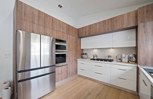 Richmond West House | Villa Paradise ~ Miami Lux Gem ~ Heated Pool ~ Game Room