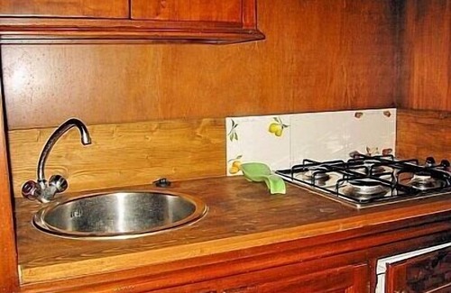 Montone House | Villa Pavone B: A welcoming apartment that covers the entire first floor of a villa surrounded by the greenery, with Free WI-FI.