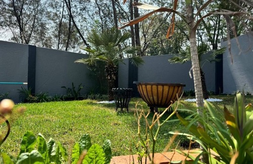 Woodmead Apartment | Villa Picasso Sandton