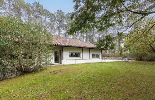 Moliets-et-Maa Villa | Villa 'Pin Bleu' close to the Sea with Pool & Wi-Fi