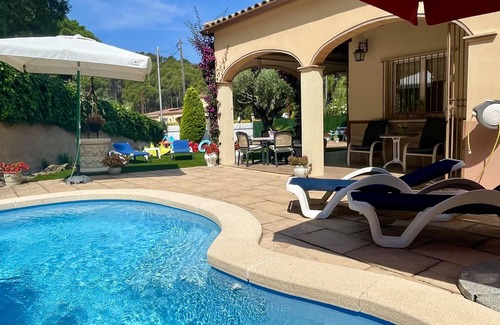 Pals Villa | VILLA PINEDA 5
