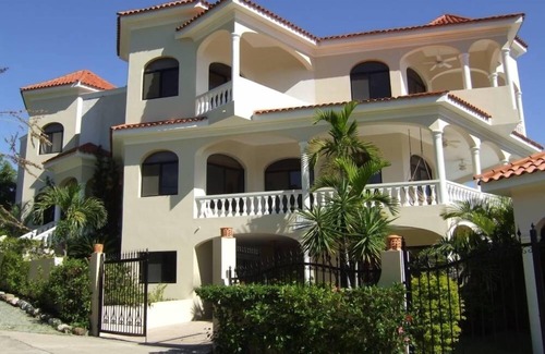 Cofresi Villa | Villa Playamor, Luxury fully staffed beach villa including cook