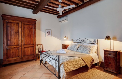 Cervognano Montenero Villa | Villa Poggio Golo - Tuscan Escape with Private Pool, Winery and Olive Grove