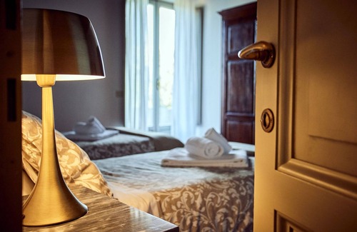 Cervognano Montenero Villa | Villa Poggio Golo - Tuscan Escape with Private Pool, Winery and Olive Grove