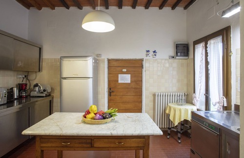 Palaia Villa | Villa Poggioasciolo by Fantasia Villas