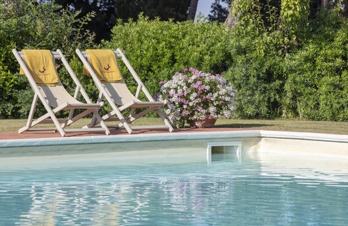 Palaia Villa | Villa Poggioasciolo by Fantasia Villas