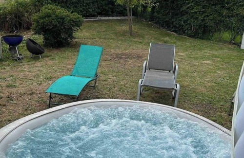 Magny-le-Hongre Villa | Villa Premium Jacuzzi Disneyland