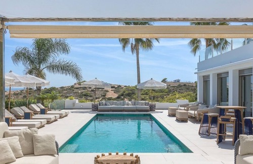 Cap Martinet Villa | Villa Primera Lina de Mar, Vista Espectacular a un Paso de Ibiza!