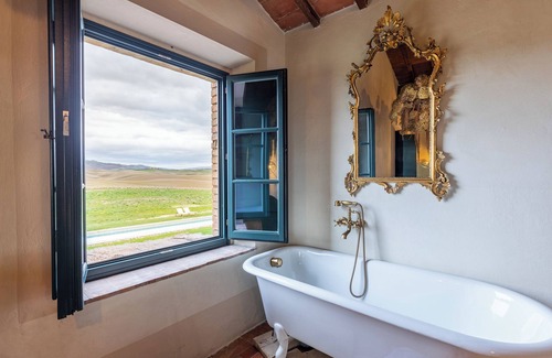 Gallina Villa | Villa "Privata Locanda In Tuscany" with Private Pool, Private Terraces & Wi-Fi