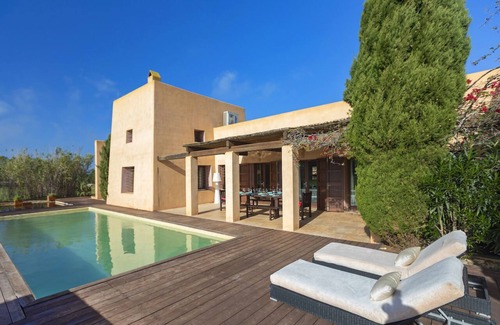 Es Cap de Barbaria Villa | Villa privada en Formentera con piscina terreno a 5 minutos de playa