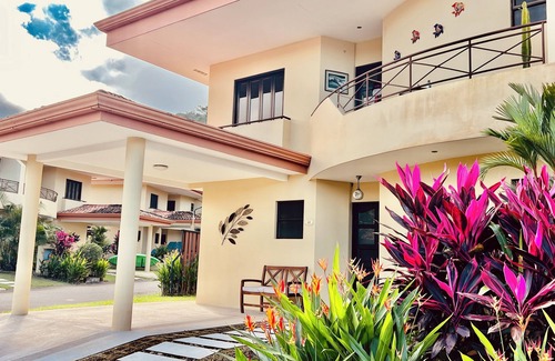 Tarcoles Villa | Villa Punta Leona - Beautiful Family Villa - Gated Community next to Punta Leona
