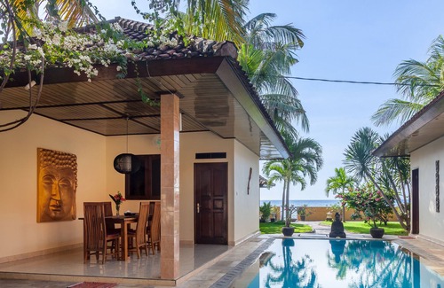Banjartegehe Villa | Villa Puri Jati Retreat - Modern Oceanfront Pool Villa Lovina, FREE BREAKFAST