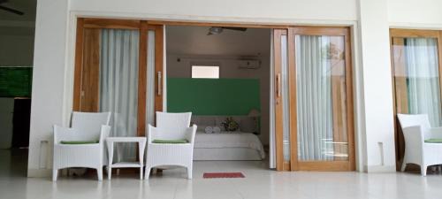 Kalibukbuk House | Villa Putih Lovina