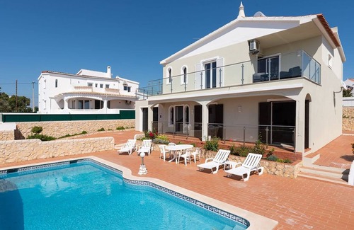 Albufeira Villa | Villa Quinta Jolu - 4 Bed private Villa with pool close to shopping and.