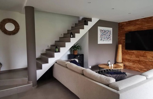 Les Brugassieres Villa | Villa Récente à Plan de la Tour Proche Village