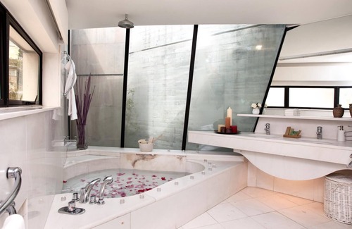 Esplugues de Llobregat Villa | Villa Rock - 5 Suite 580 square meter villa