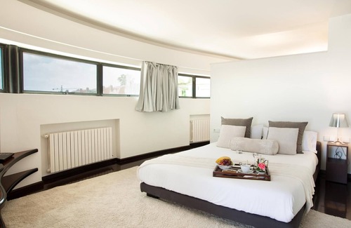 Esplugues de Llobregat Villa | Villa Rock - 5 Suite 580 square meter villa