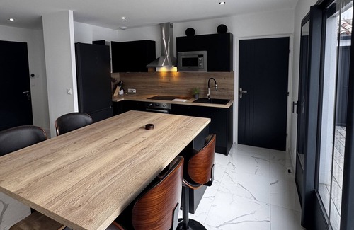 Andilly Villa | VILLA REHON NEUVE PISCINE PROCHE La Rochelle Ile de re 9 couchages.