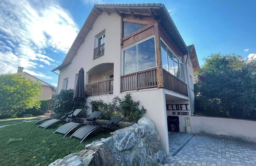 Savines-le-Lac Villa | Villa resort 18p. lake view sauna near lake, ski, ideal for families/groups