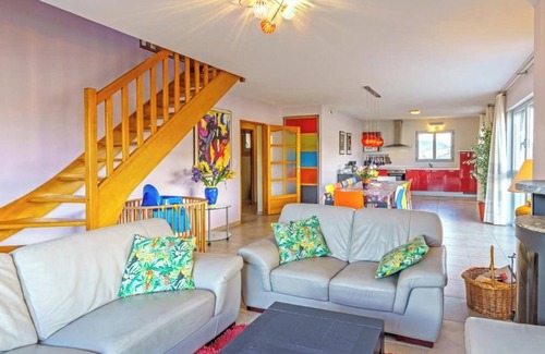 Savines-le-Lac Villa | Villa resort ideal for groups and families with lake and mountain views, swimming pool, sauna