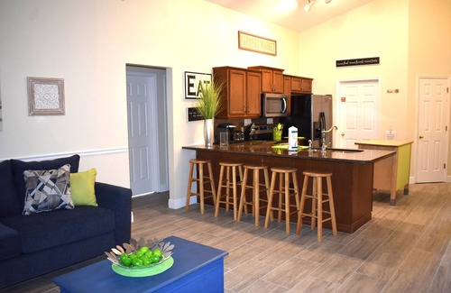 Eagle Pointe South House | Villa Reve - spacious 4 bedroom home, 2 bedroom suites, private pool, great location