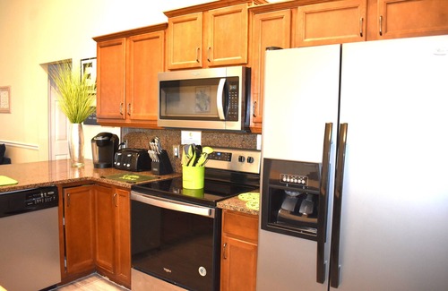 Eagle Pointe South House | Villa Reve - spacious 4 bedroom home, 2 bedroom suites, private pool, great location