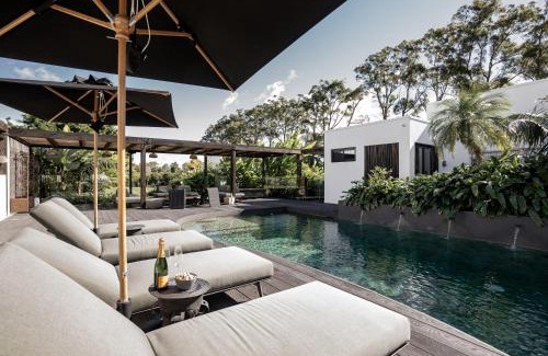 Ewingsdale Villa | Villa Riad
