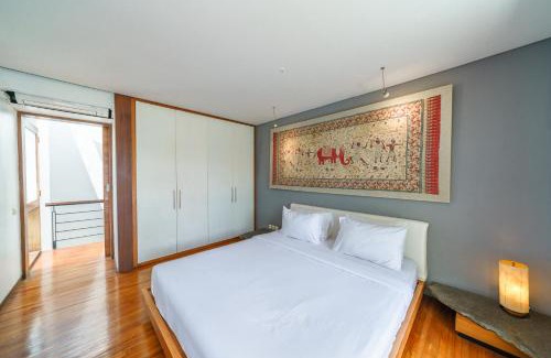 Central Seminyak Villa | Villa Rio - Contemporary 2BR Villa in Downtown Seminyak
