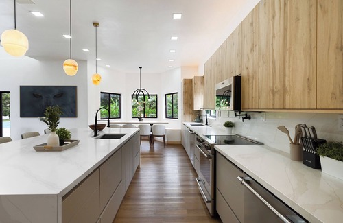 Miami Shores House | Villa Rio Grande 8BR Lazy River Pool + Pickleball