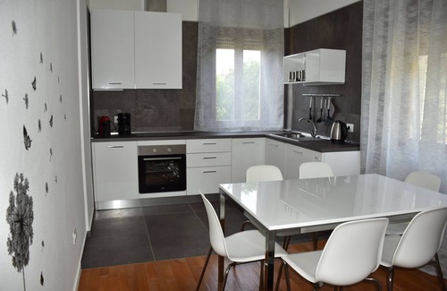 Follonica Villa | Villa Rita - 6 minute walk to the beach - large private garden