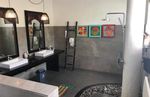 Sengkidu House | Villa Rizki Candidasa
