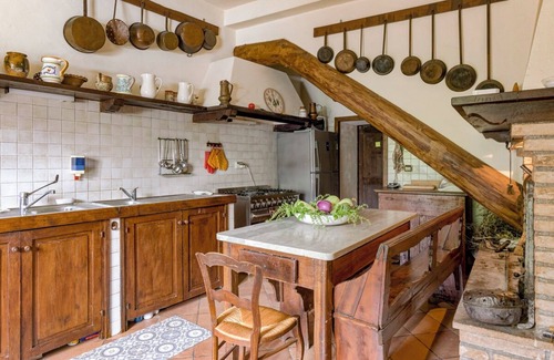 Bovara Other | Villa Romeo - Seven Bedroom Castle, Sleeps 18