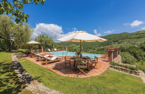 Monsummano Terme House | Villa Ronco con piscina esclusiva