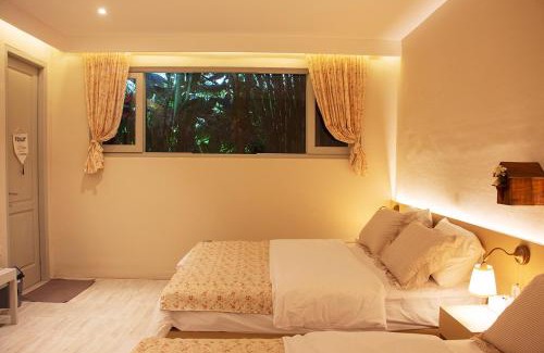 Ciloto Villa | Villa Rone By The Villas 100