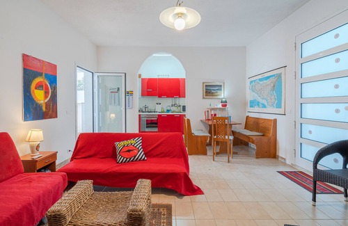 Granelli Villa | Villa Rosa with Sea Access, Hot Tub and Air Conditioning, Pet-Friendly