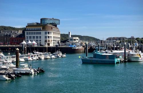 Fecamp Villa | Villa Rosamonde, Fécamp Beachfront