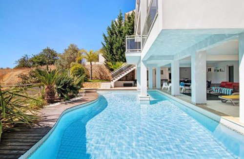 Correeira Villa | Villa Rosana